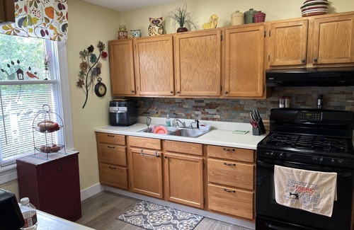 Walden Casa | Steps from restaurants and the historic Stockman’s Bar and Grill.