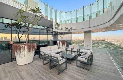 Bur Dubai Apartamento | Steps from the Metro & Sheikh Zayed Road, close to World Trade Center, with amazing Dubai Frame views!