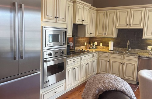 Oxford Condominio | Steps from the Square