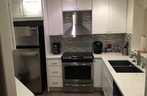 Huntington Beach Condominio | HUNTINGTON BEACH OCEANFRONT CONDO PASOS DE LA PLAYA