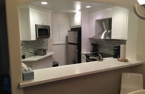 Huntington Beach Condominio | HUNTINGTON BEACH OCEANFRONT CONDO PASOS DE LA PLAYA