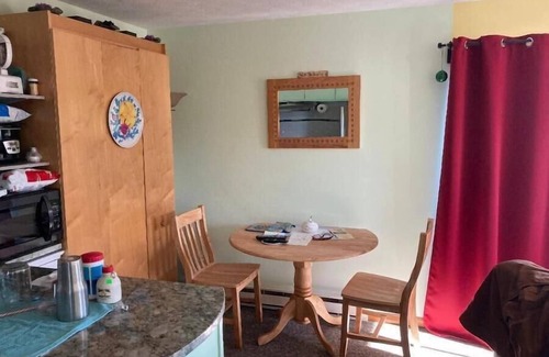 Wells Beach Condominio | Steps from Wells Beach, Bellevue by the Sea is perfect for your Maine vacation