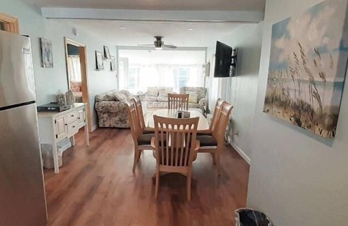 Wells Beach Condominio | Steps from Wells Beach, Bellevue by the Sea is perfect for your Maine vacation