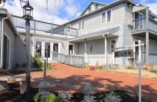 Wells Beach Condominio | Steps from Wells Beach, Bellevue by the Sea is perfect for your Maine vacation
