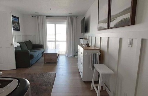 Wells Beach Condominio | Steps from Wells Beach, Bellevue by the Sea is perfect for your Maine vacation