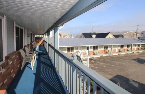 Wells Beach Condominio | Steps from Wells Beach, Bellevue by the Sea is perfect for your Maine vacation