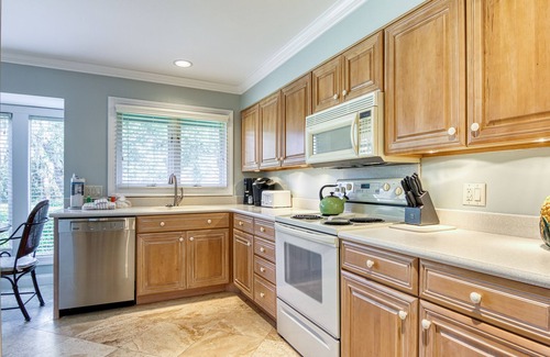 Beach Lagoon Villa | Turtle Lane Club - Walk to the beach, golf and dining
