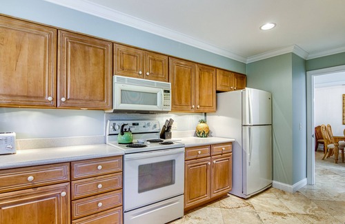 Beach Lagoon Villa | Turtle Lane Club - Walk to the beach, golf and dining