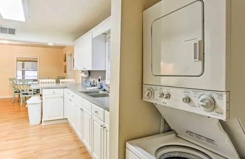 Laguna Beach Casa | Steps to beach|Pet friendly|Fenced yard