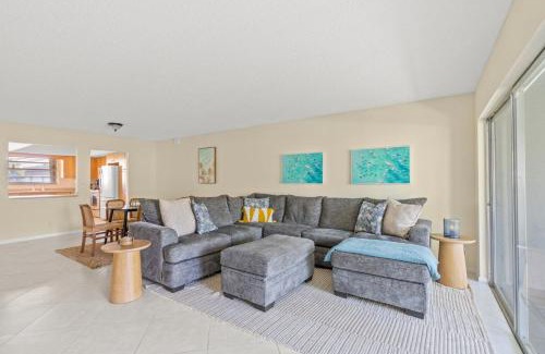 Palm Beach Shores Apartamento | Steps To Beach! 4 Condos In 1- Perfect For Groups