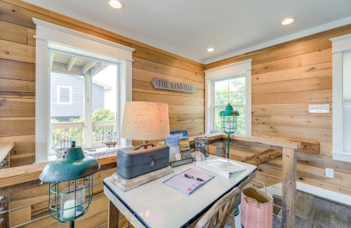 Emerald Isle Casa | Steps to Beach Bright Emerald Isle Retreat