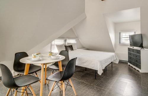 North End Apartamento | Steps to Beach Couples Retreat in Ocean City!
