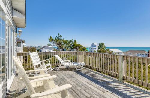 Emerald Isle Casa | Steps to Beach Emerald Isle Home with Deck!