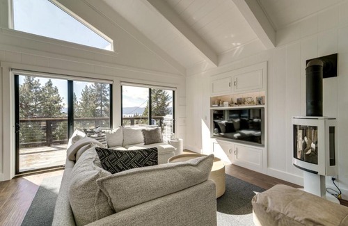 Lake Forest Casa | Steps to Beach Family Home with Views in Tahoe City