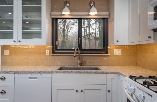 South Haven Casa | Steps to Beach. Hot Tub. Dog Friendly. Game Room.