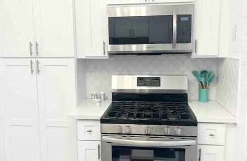San Jacinto Casa | Steps to Beach, Includes 2 King Beds, 2 Full Bathrooms, Spotlessly Clean & Cozy