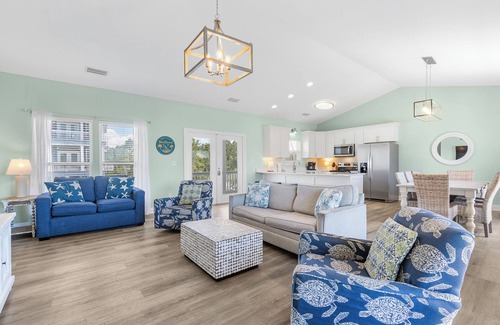 Morgantown Casa | Steps To Beach, Pool, Balcony Gulf Views, Firepit, Arcade, 4BR House, Morgantown
