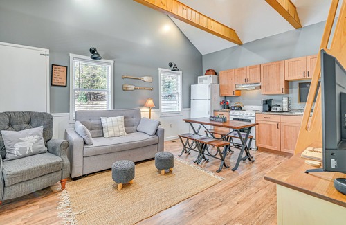 Brant Lake Cabaña | Steps to Brant Lake: Mountain-View Hideaway!