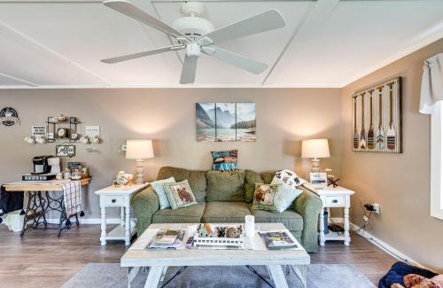 Barton Casa | Steps to Crystal Lake Spacious Retreat with Views