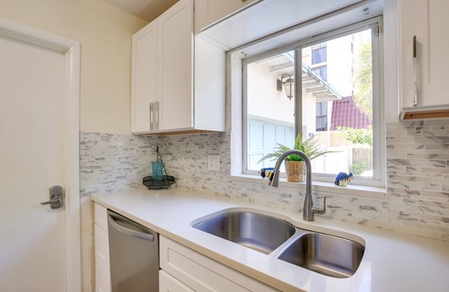 Deerfield Beach Cabaña | Steps to Deerfield Beach: Home w/ Private Patio!