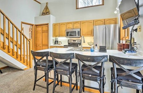 Grand Lake Condominio | Steps to Grand Lake: 'The Innlet' Condo!