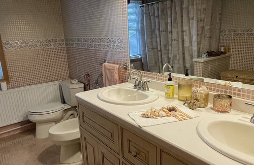 Fairfield Casa | Steps to Jennings Beach and the South Benson Marina!