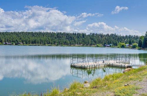 Pagosa Springs Casa | Steps to Lake and Kayaks Remodeled Townhome with AC