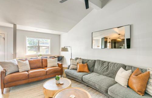 Pagosa Springs Casa | Steps to Lake and Kayaks Remodeled Townhome with AC