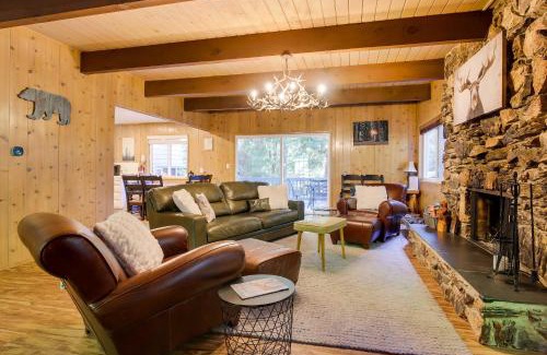 Cedar Glen Casa | Steps to Lake Arrowhead Cabin with BBQ!