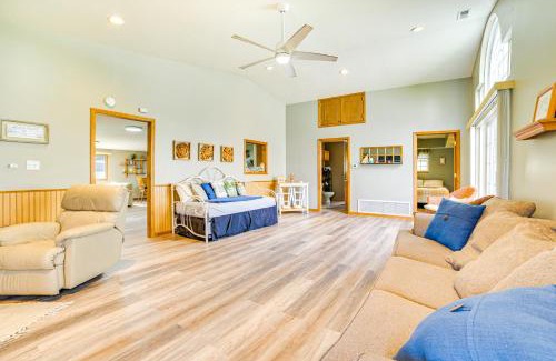 Harrison Casa | Steps to Long Lake Cabin with Patio in Harrison!