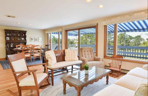 North Eastham Casa | Steps to Private Association Beaches