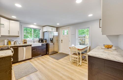 North Conway Casa | Steps to Saco River Outdoor Rec Hub in White Mtns