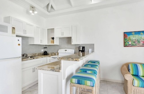 Shoal Bay Casa | Steps to Shoal Bay Beach! With Full Kitchen & Porch! Car Rental, Pool, Spa!
