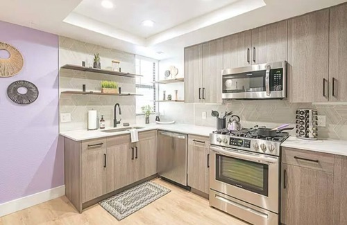Kierland Condominio | Walkable to Shops & Dining 》Resort Pool》King Bed
