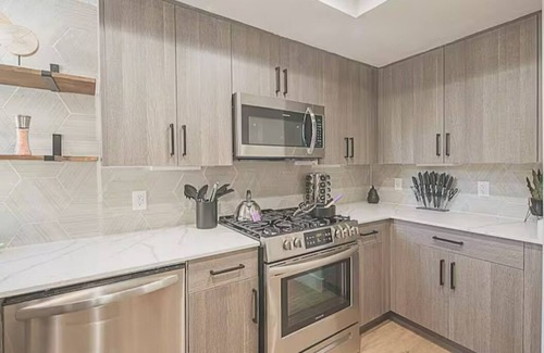 Kierland Condominio | Walkable to Shops & Dining 》Resort Pool》King Bed