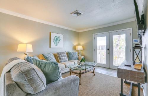 Mid Island Apartamento | Steps to Shore Cozy Condo in Fort Myers Beach!