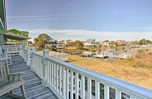 Holden Beach Casa | Steps to Shore! Group Retreat in Holden Beach