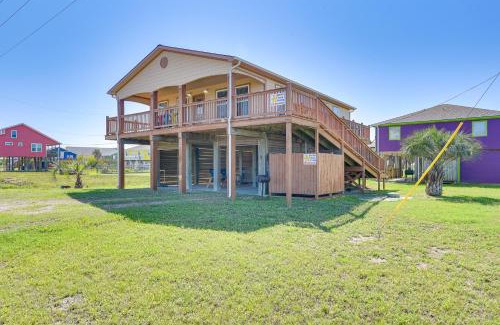 Surfside Beach Casa | Steps to Surfside Beach ADA-Friendly Home
