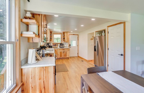 Dauphin Casa | Steps to Susquehanna River: Hot Tub Hideaway!