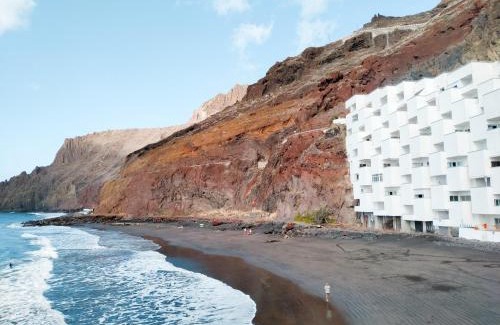 Santa Cruz de Tenerife Apartamento | Steps to the beach!