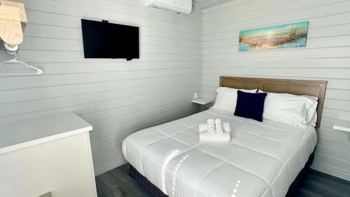 Crystal Beach Casa | Steps to The Beach -Family Friendly -Sleeps 6