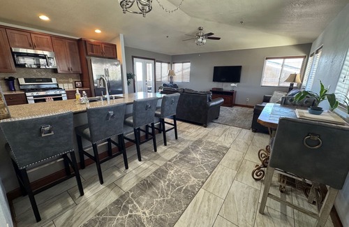 Cayucos Condominio | Steps to the Beach & Heart of Cayucos: Welcome to The Whale