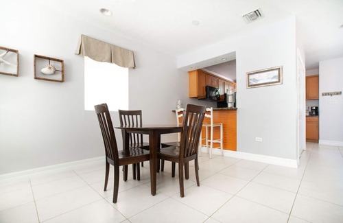 Bodden Town Condominio | Steps to the Beach! 2bed/2.5bath condo - Seabreeze Villas