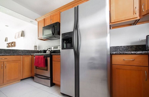 Bodden Town Condominio | Steps to the Beach! 2bed/2.5bath condo - Seabreeze Villas