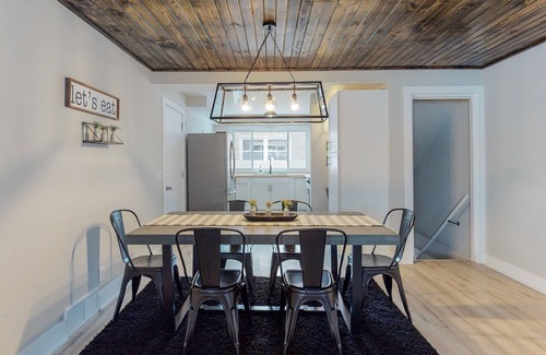 Canton Casa | Steps to the HOF: Football Fans’ Dream Stay