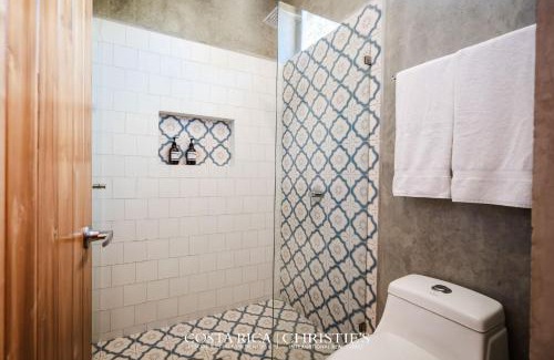 Playa Grande Casa | Steps to the Main Surf Break - 6 Bedroom Villa