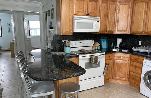Ortley Beach Condominio | Steps to the ocean and perfect location for all activities
