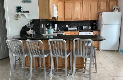 Ortley Beach Condominio | Steps to the ocean and perfect location for all activities