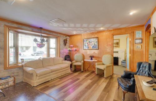 Downtown Reno Casa | Steps to Truckee River Walk Rose Cottage