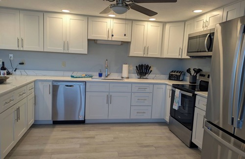 Englewood Casa | Steps to Water! Sunsets, Hot Tub! Englewood, Fl. The Best Kept Secret!